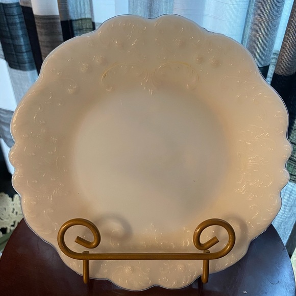 Vintage milk glass plate scalloped edge
